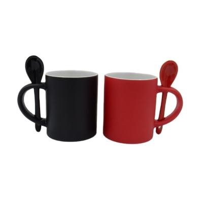 China Viable creative sublimation magic ceramic mug with glossy/matte spoon for sale