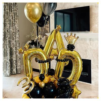 China Celebrate Father's Day Factory Direct Supply In Happy Fathers Day 32 Inch Black Gold Running Balloon For Living Room, Indoor, Garden Decoration for sale