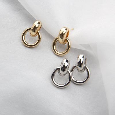 China Popular Simple Exquisite Fashion Atmosphere 925 Copper Alloy ChunKe Silver Earrings Can Be Customized Earrings for sale