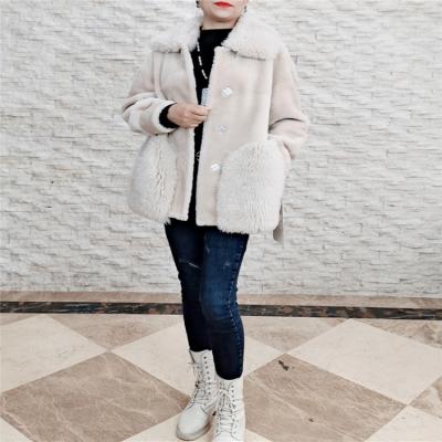 China YIWES Breathable Fashion Sustainable Coat Lady Single Breasted Sherling Sheepskin Coat for sale