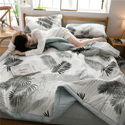 China Custom Air Conditioning Comforter 100%Cotton Anti-pilling Comforter Soft Breathable Printing Cover Bedspread for sale