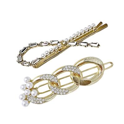 China Retro Durable Metal Clip, Pearl Rhinestone Frog Chain Clip, New Girl's Alloy Diamond Hairpin for sale