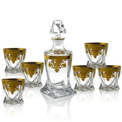 China Modern Wine Glass Gift Set Gold Luxury Wine Bottle And Gold Glass Cup for sale