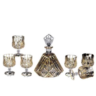 China Gold Series Triangle Shape Wine Decanter Europe Wine Set Glass Line Set for sale