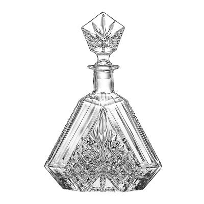 China Exquisite Clear Relief Embossing Art Glass Whiskey Wine Glass Bottles Classic Multiple Capacity Crystal Bottle Wine Decanter for sale