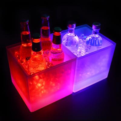 China LED Light Square Transparent Led Heavy Duty Ice Bucket Heavy Duty Ice Bucket Double Layer Ice Bucket Drink Ice Bucket for sale