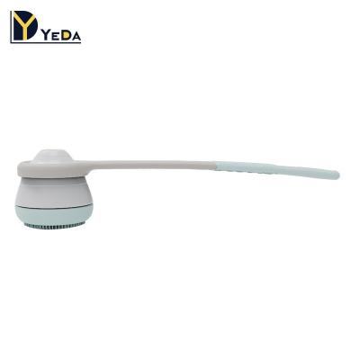 China Multifunctional Rechargeable Waterproof IP66 Long Handle Electric Bath Rotating Brush for sale