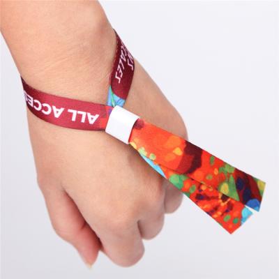 China Custom Disposable Disposable Logo Sublimation Short Lanyard Woven Wristband For Festival Event Concert Activity for sale