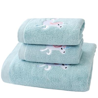 China Cost-effective blue bulk bath towel safe for children practical cheap bath body towel bath towels for sale