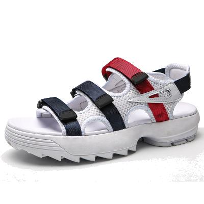 China Lightweight Casual Lightweight Fiat Buckles Mesh Man Summer Adult Sandals for sale