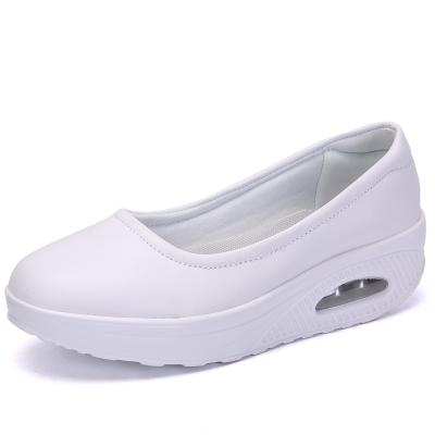 China Two Layers Breathable Cowhide Women Nurse Office Flat Casual Safety Shoes for sale