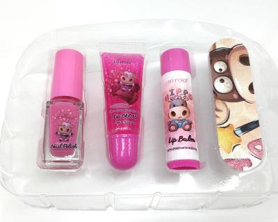 China Sunscreen Kids Makeup Kit for Girls Kids Makeup Bag with Lip Balm Nail Polish for sale