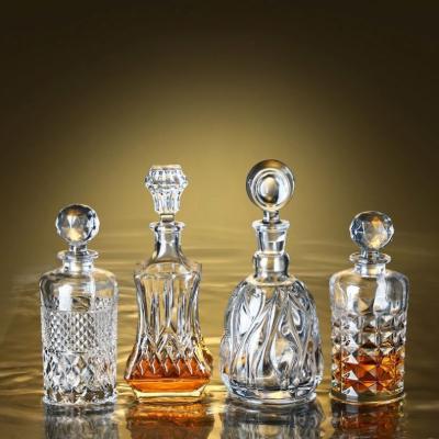 China American style factory unique old fashioned Crystal Oxford Glass drinking transparent glass quantity whiskey decanter for sale