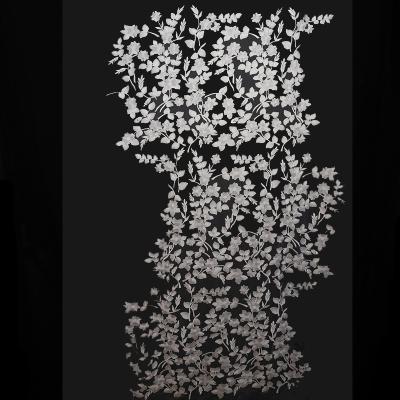 China Handmade White Flower And Leaf Guipure Embroidery Lace Bridal Fabric for sale