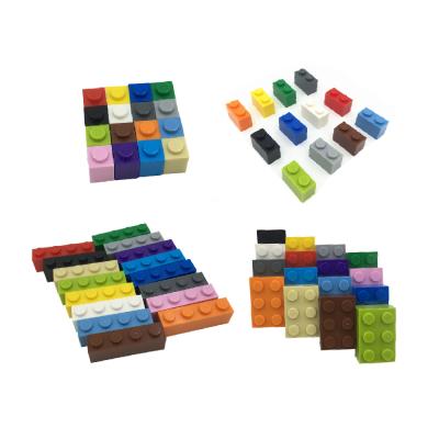 China Building Toy DIY Plastic Block Free Assemble Block Size Multiple Brick Building 1X1 2X1 Parts Educational Toys for sale