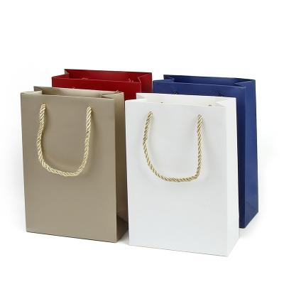 China Personalized Recycled Recyclable Bags Logo Printed Paper Bags With Paper Handle for sale