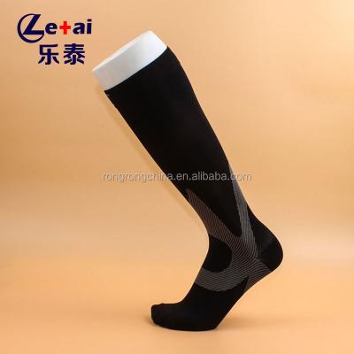 China Sports Antibacterial Nylon Knee Socks High Compression Boots 20-30 mmHg For Men Te koop