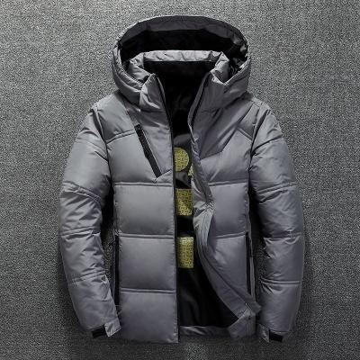 China Sostenible chaqueta cálida de montaña con capucha chaqueta de nieve de invierno impermeable al viento impermeable al agua en venta