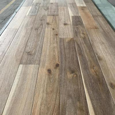 China 2022 NEWCOMER Hardwood Use 18X120XRL Large Modern Solid Sheet Indoor Acacia Wood Flooring for sale