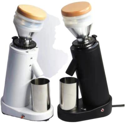 Cina 40mm Conical Burr Coffee Bean Grinder con potenza di 180W e materiale di Burr in lega di titanio in vendita