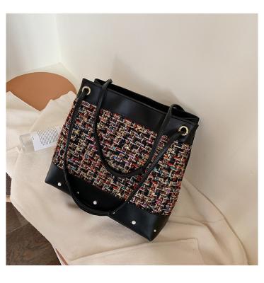 China Waterproof Women Fashion Shoulder Casual Genuine Leather Handbag With Beautiful String for sale