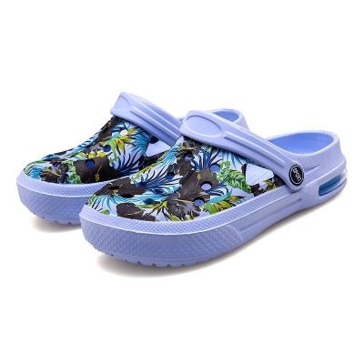 China Large Size Men's Leisure Summer Hole Camouflage Sandals Beach Shoes Personality Baotou Couples Shoes Casual Girls Slippers for sale