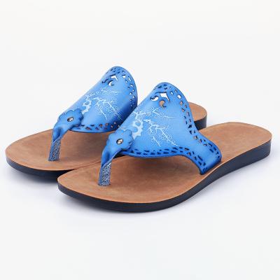 China New Fashion Ladies Casual Flip Flops Pigskin Flat Bottom Beach Slippers for sale