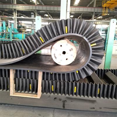 China High Capacity Rubber Steel Cord Walzförderband mit Seitenwand zu verkaufen