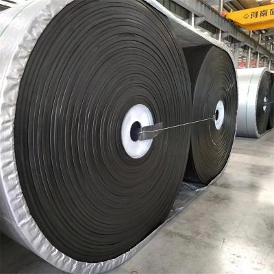 China banda transportadora de cable de acero resistente al aceite en venta