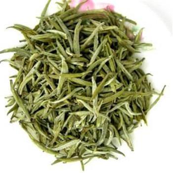 China Junshanyinzhen EU Standard Yellow Tea Loose Chinese Silver Needle Tea Organic And Tasty Yellow Tea for sale