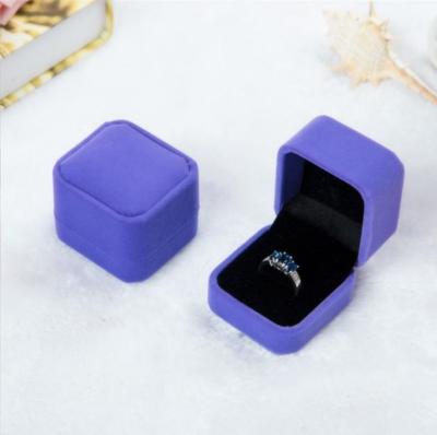 China Recyclable Logo Ring Velvet Packaging Boxes Custom Packaging Box for sale