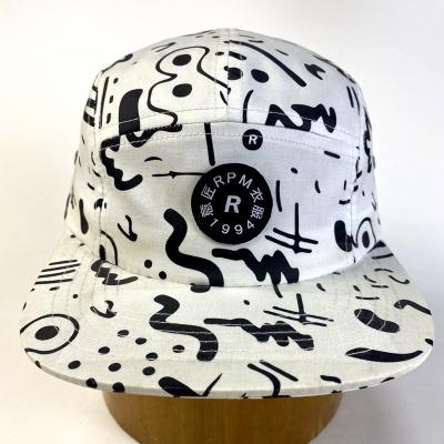 China COMMON Hot Selling 100% Polyester Flat Brim Cotton 5 Panel All Over Print Snapback Flat Brim Hat Outdoor Camper Hat Camper Hat for sale