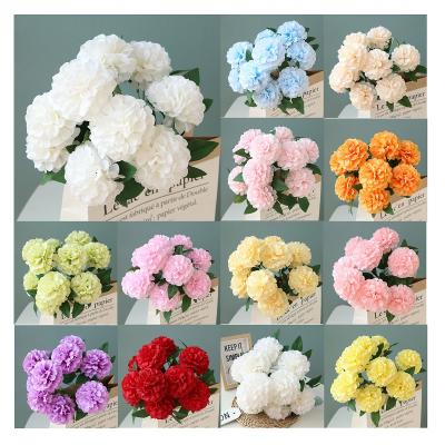 China High Quality Silk And Plastic Artificial Ball Chrysanthemum Flower Bouquet QJBH001 for sale