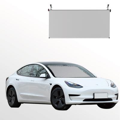 China Sun Protection Customized Car Front Window Automatic Retractable Car Sun Shade Car Windshield Cover Sunshade for sale