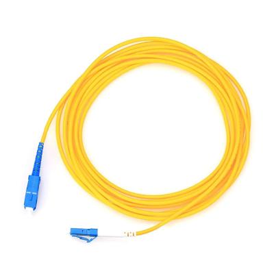 中国 Cat5 Cat5eのイーサネットの24awg高速SC/UPCのコネクターをパッチ・コード 販売のため