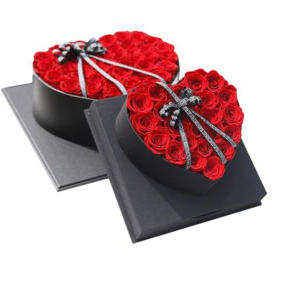 China Wholesale Celebration Valentine's Day Gift Artificial Flower Preserved Forever Rose In Silk Heart Shaped Box for sale