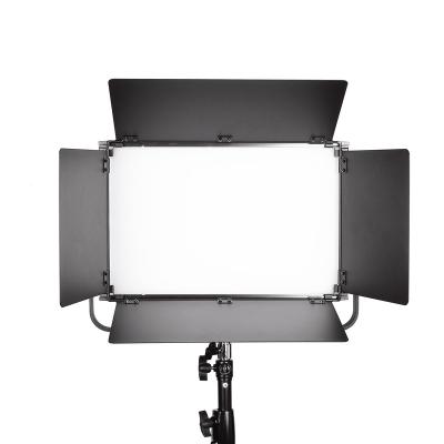 China Adjustable color tempurate Farseeing FS-GP100W LED Profseeional Film-TV Fill-in Light Led Studio Light for sale