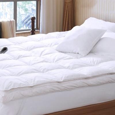 China Hotel Waterproof Luxury Down Thick Mattress Topper Queen Feather Bed for sale