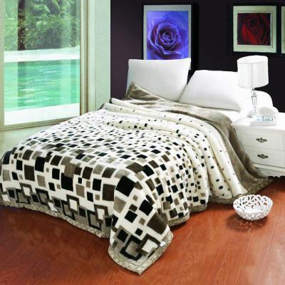 China Double thickening anti-static winter fleece solid color wedding raschel blanket for sale