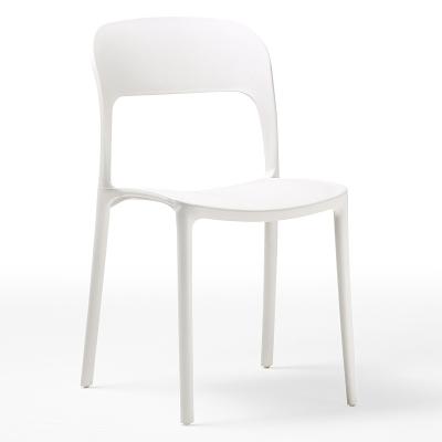 China Durable Modern White PP Plastic Dining Chair With Nordic Style Four Legged Plastic Leisure Chair for sale