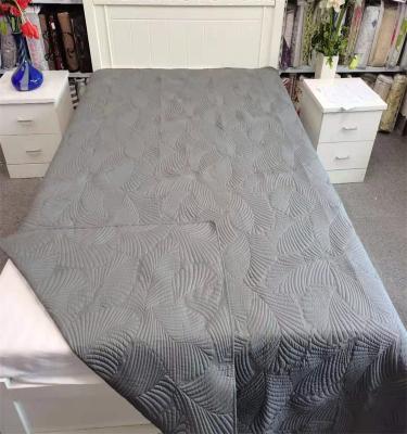 China Embroidery solid color durable warm luxury bedspread factory western style refined and elegant bedspread for sale