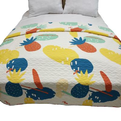 China Disposable Indian comforter covers printed bedspread heritage high quality quilts edredones de pluma washable and durable for sale