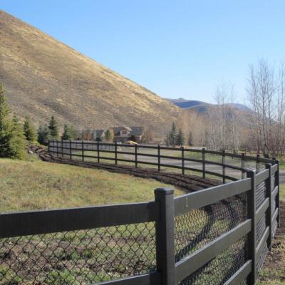 China JIAHE Sustainable Cheap 4 Rails PVC Powder Coated White Vinyl PVC Goat Sheep Horse Cattle Fence for sale