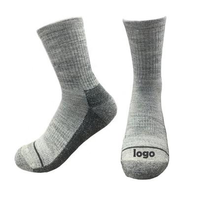 China New Product High Quality Custom Logo Work Knitted Mid Weight Mens Merino Wool Socks Work Reinforced Socks for sale