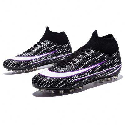 China New fashion tendy mens black soccer shoes lightweight indoor sports soccer shoes for sale for sale