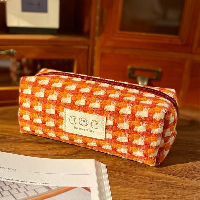 China Private Label Make Up Bags with Checked Printing Recycled Polyester Travel Cosmetic Bag for sale