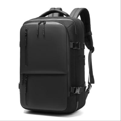 China Polyester Lining Business Backpack with Large Capacity and Waterproof Oxford Material for sale