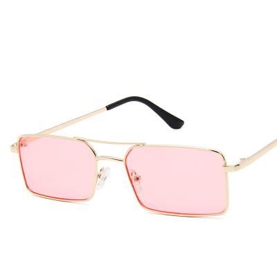 China American Sun Glass Designer Custom Fashion Sun Glasses D7045 European Fashion Metal Eyeglasses Women Colorful Square Sunglasses for sale