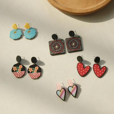 China OUYE CLASSIC women red spring Korean earrings stud earring summer fashion 2022 wholesale cute acrylic jewelry heart acetate new the new for sale