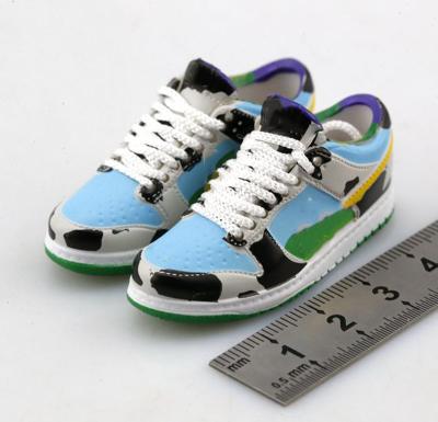 China Wholesale 1/6 Scale Plastic 3D Sneaker Keychains AJ Mini Sneaker Model Keyrings Fashion Party Gifts for sale